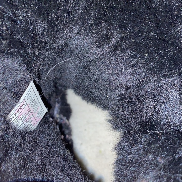 UGG BAILEY BUTTON II Kids Black Boots (Size 4) - Picture 10 of 12